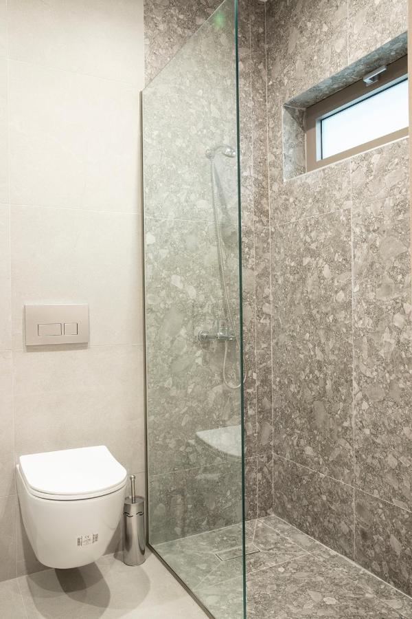 Olympus Suites Paralia Pantaleimonos Buitenkant foto
